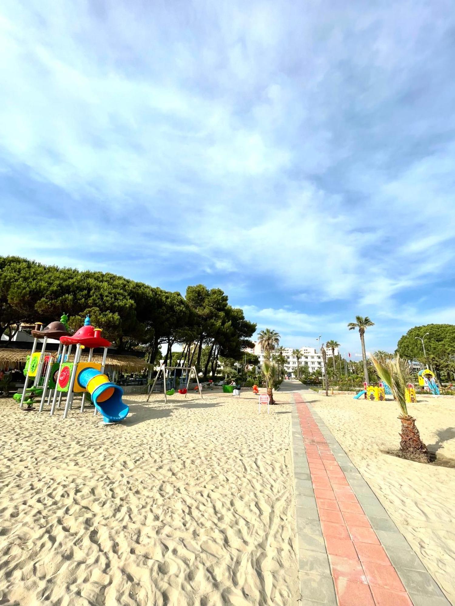 Brand New Apartament Durres Exterior photo
